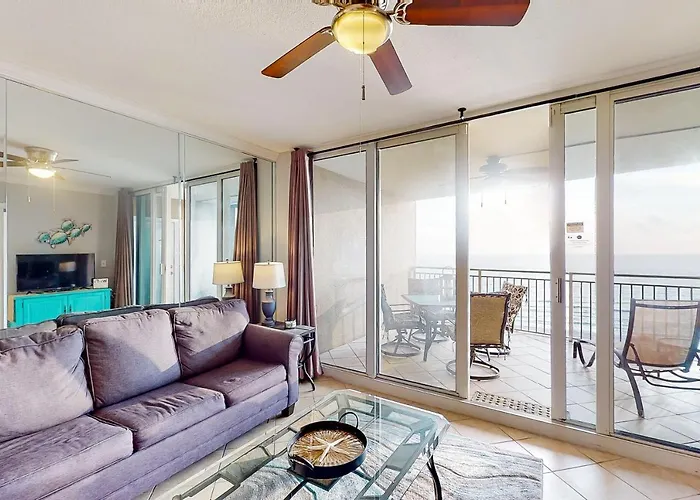 Emerald Beach Resort 536